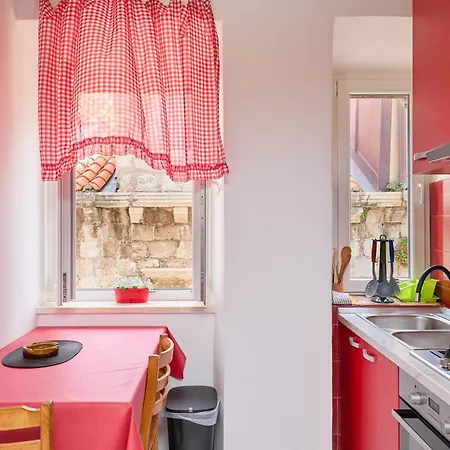 Apartament Lima Old *